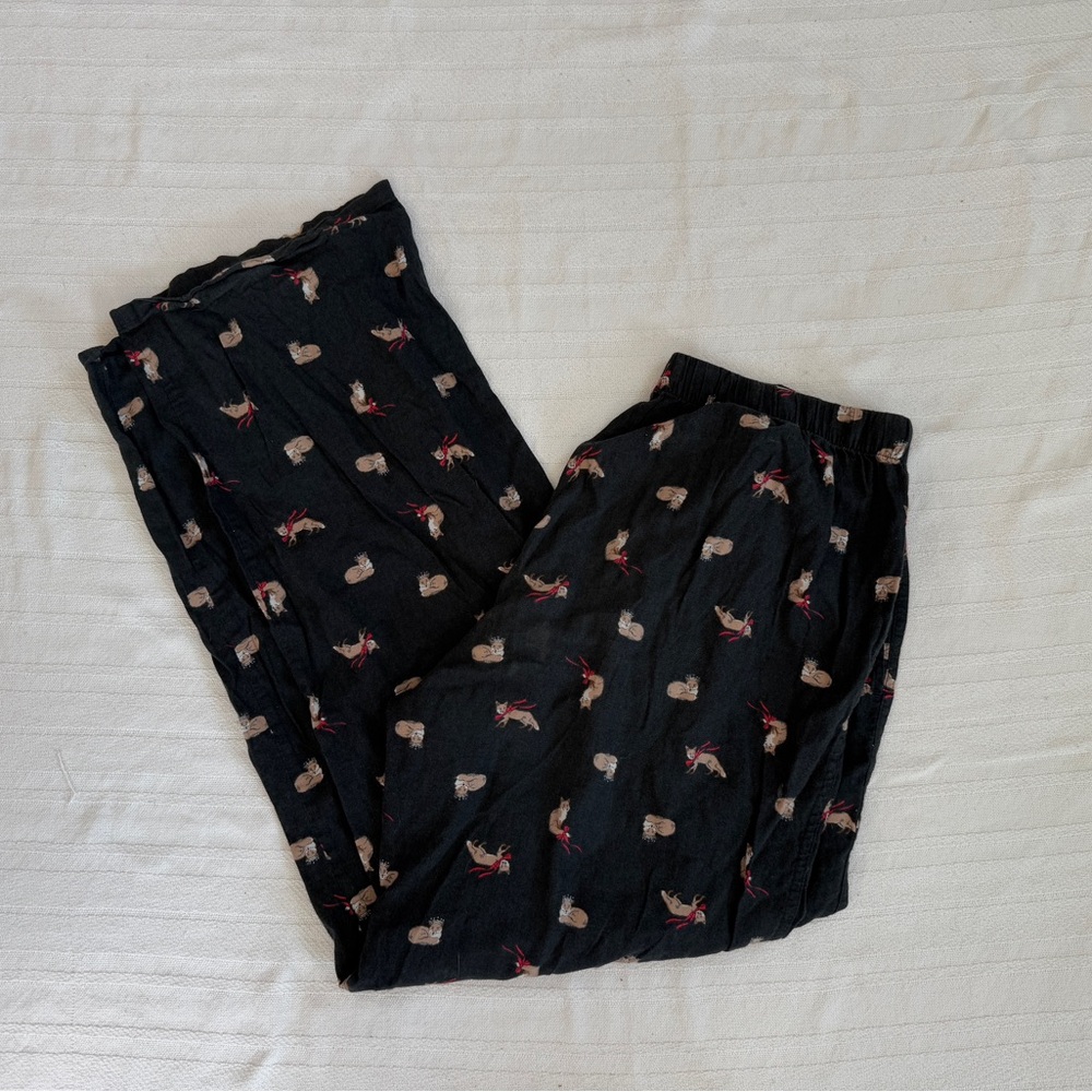 Victoria's Secret Gray Pajama Pants with Dog Print